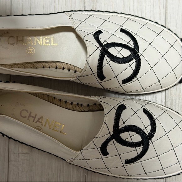 CHANEL Cream and Black Quilted Espadrilles